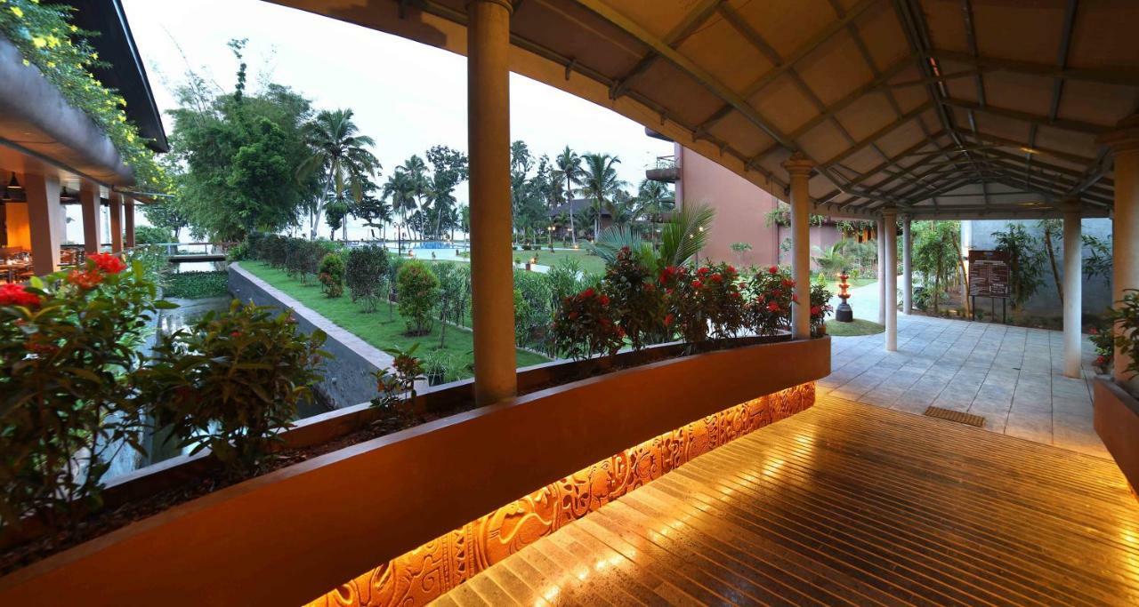 乌代隐居度假酒店 Alappuzha 外观 照片